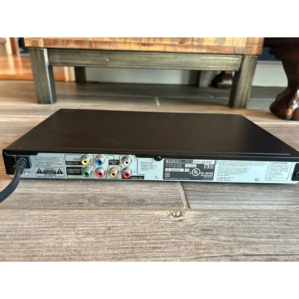 Sony DVP SR200P Compact DVD Player Tested & Working‎ Clean, Great Picture